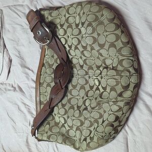 Coach Olive Green Patterned Hobo Bag. No Rips Or Tears 16L 12H 3W XL Hobo Bag